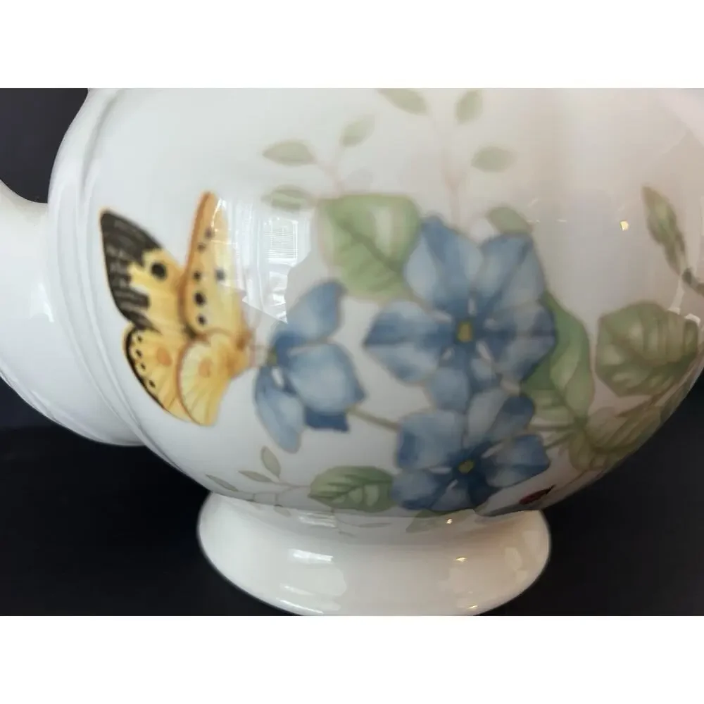 Lenox Butterfly Meadow Teapot with lid Louise De Luyer Blue Flowers Excellent